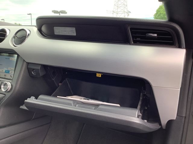 Used 2016 Ford Mustang Premium RWD image 32