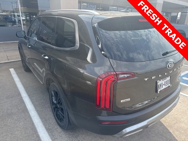 Used 2020 Kia Telluride SX w/ SX Prestige Package image 3