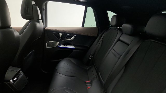 Used 2023 Mercedes-Benz EQE 350+ SUV w/ Exclusive Trim Package image 46