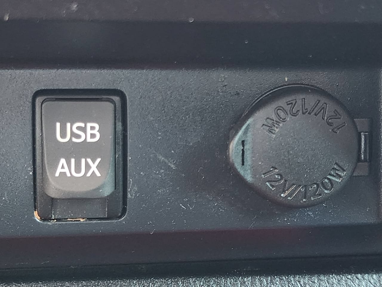 Used 2018 Toyota Tundra SR5 w/ SR5 Upgrade Package RWD image 20