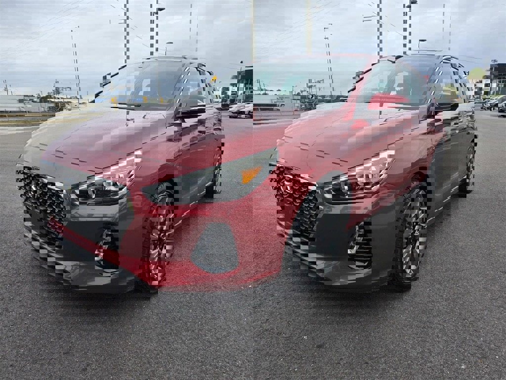 Used 2018 Hyundai Elantra GT Sport image 5