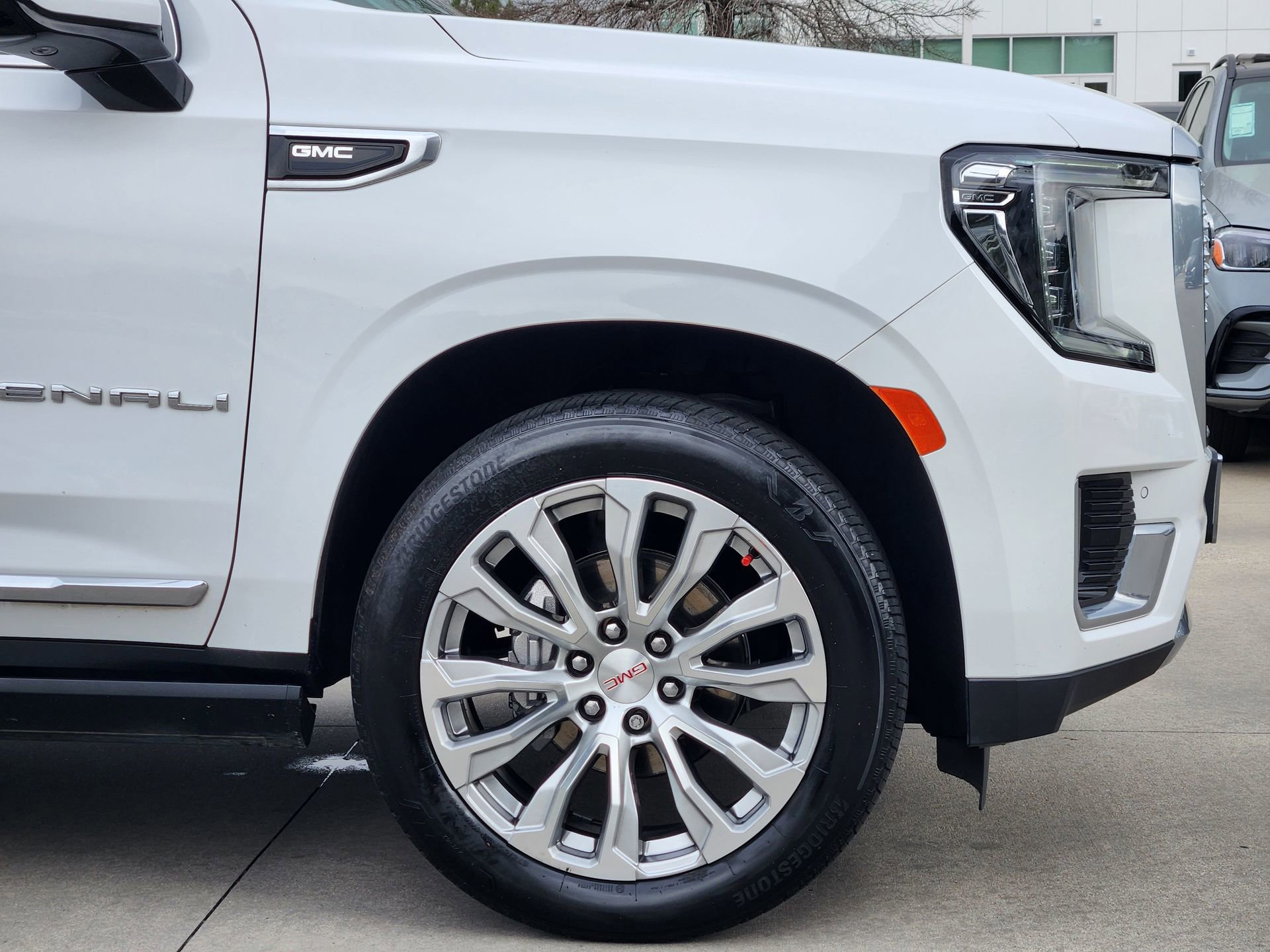 Used 2022 GMC Yukon Denali image 10