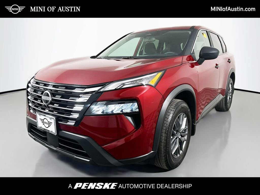 Used 2025 Nissan Rogue S image 1