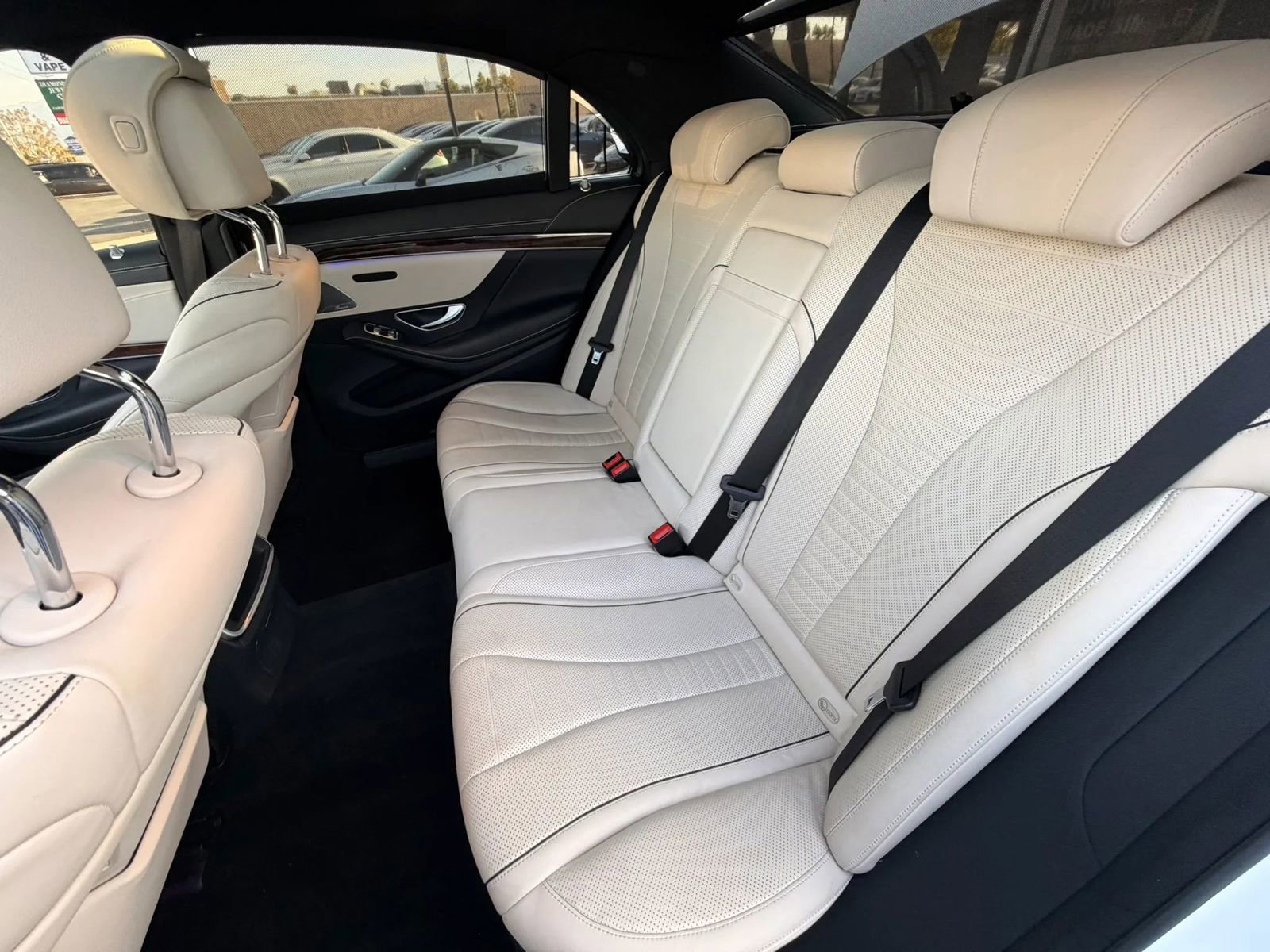 Used 2015 Mercedes-Benz S 550 Sedan image 11