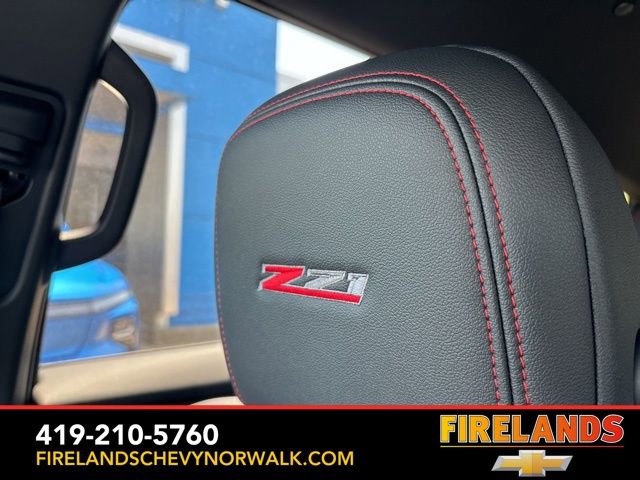 New 2025 Chevrolet Traverse Z71 w/ Driver Confidence Package image 43
