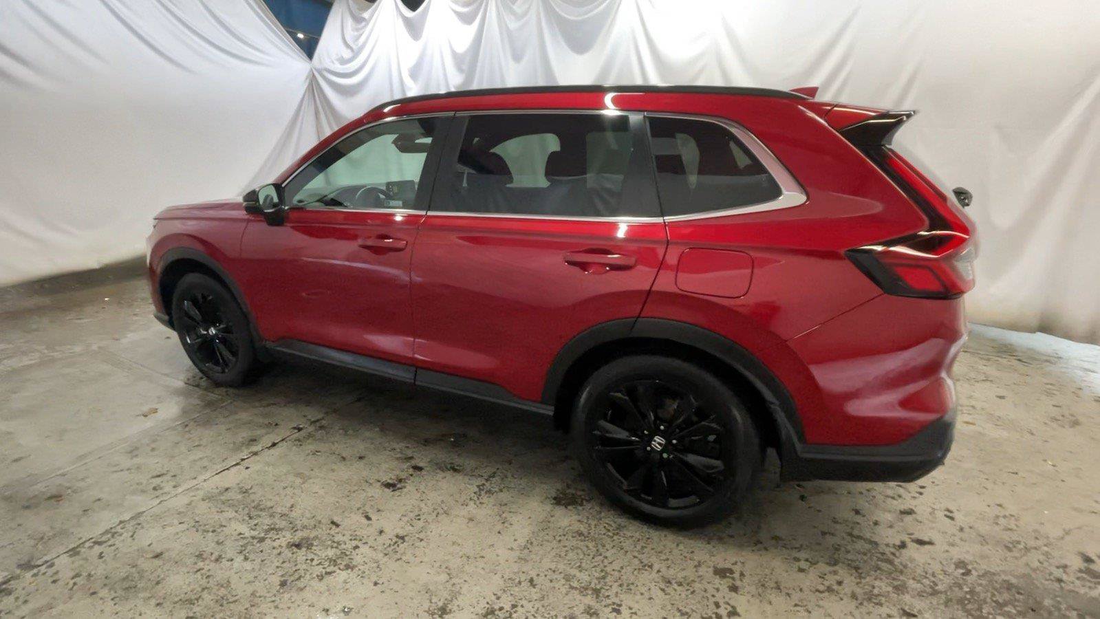 Used 2025 Honda CR-V Sport Touring image 11