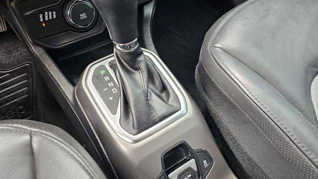 Used 2020 Jeep Renegade Altitude AWD/4WD image 21