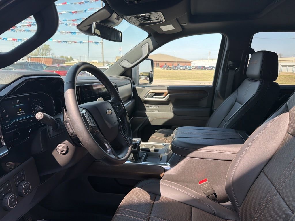 Used 2025 Chevrolet Silverado 1500 High Country w/ High Country Premium Package image 13
