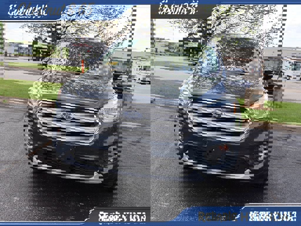 Used 2019 Ford Escape Titanium image 7