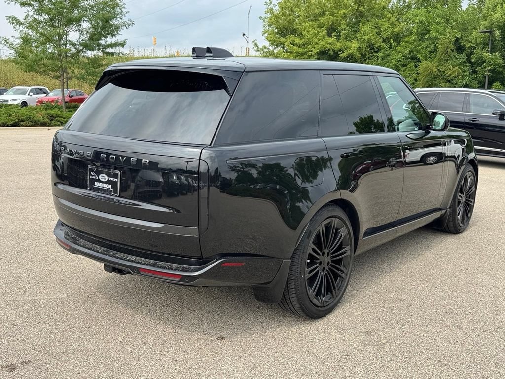 Used 2026 Land Rover Range Rover Autobiography AWD/4WD image 4