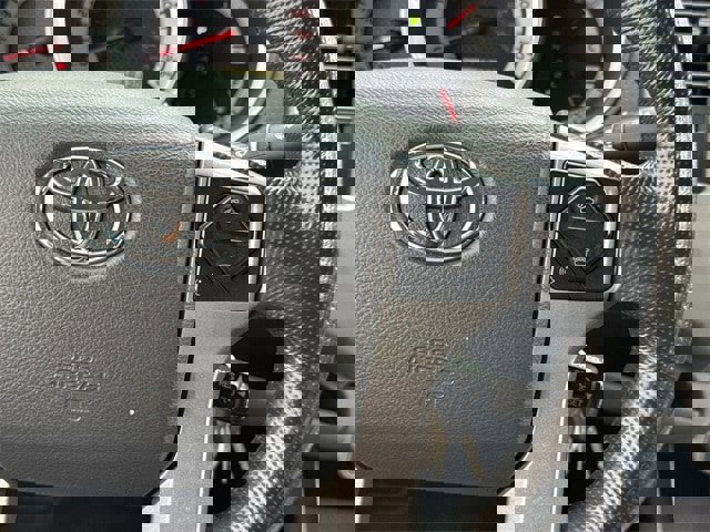 Used 2014 Toyota Tacoma PreRunner w/ SR5 Package image 16