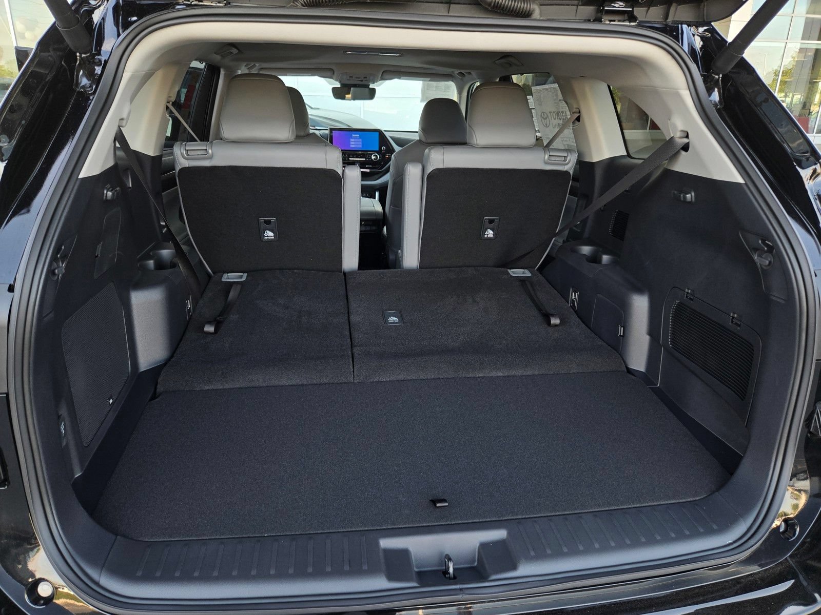 Certified 2026 Toyota Highlander Limited AWD/4WD image 26