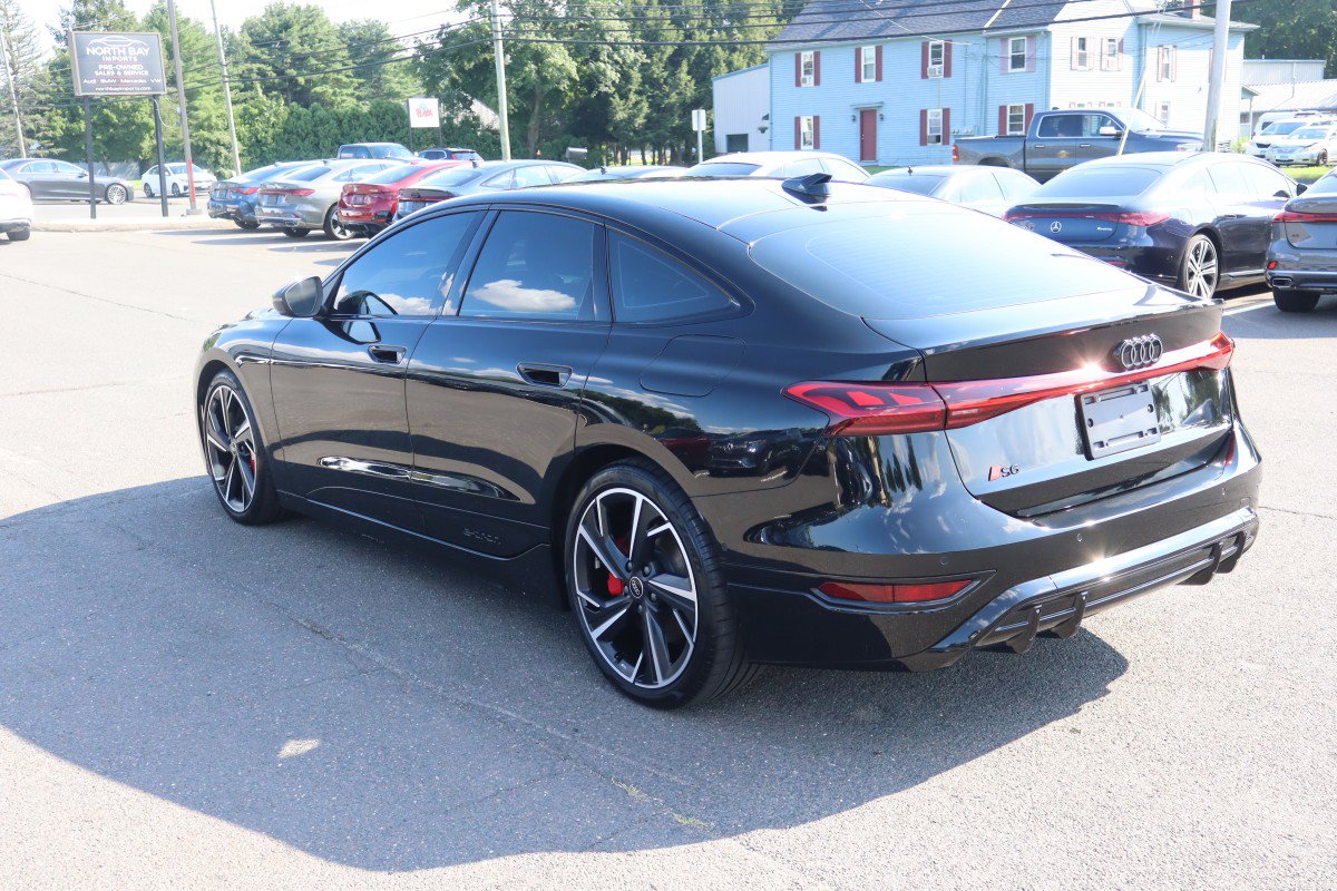 Used 2025 Audi S6 e-tron Prestige AWD/4WD image 7
