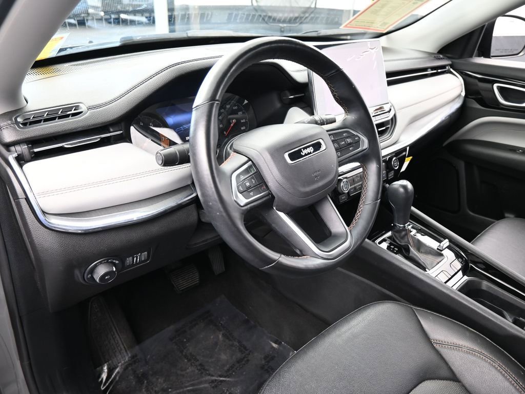 Used 2022 Jeep Compass Limited image 10