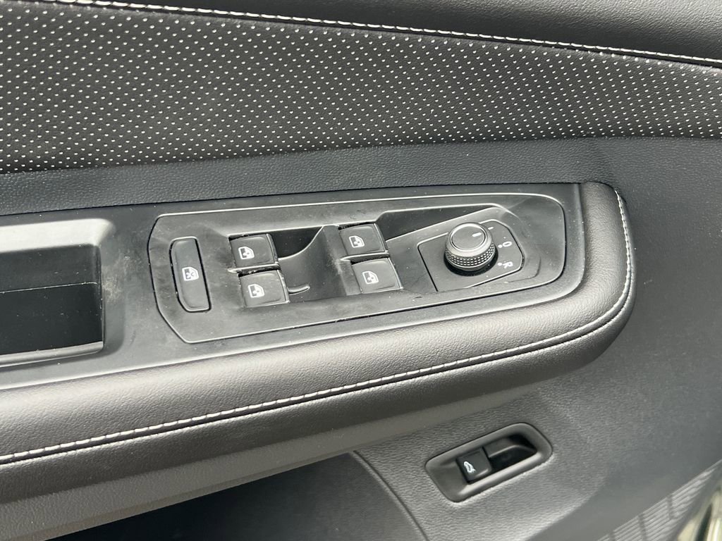 New 2026 Volkswagen Atlas SE image 28