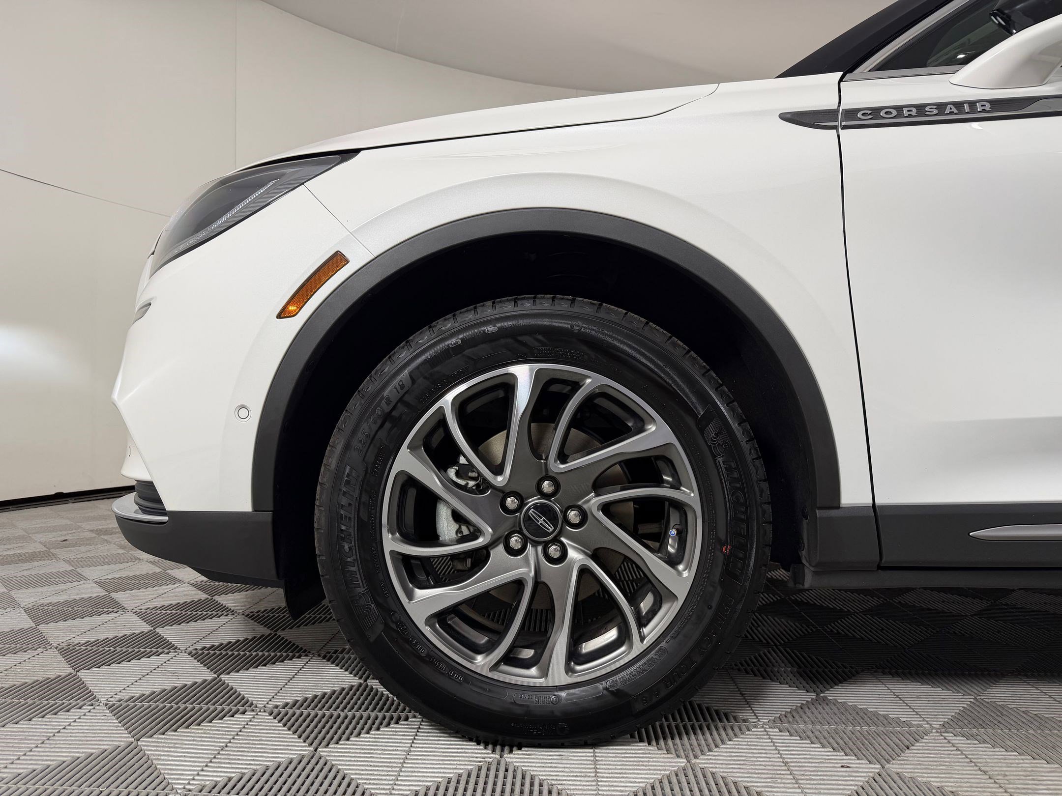 Used 2022 Lincoln Corsair AWD w/ Equipment Group 101A image 10