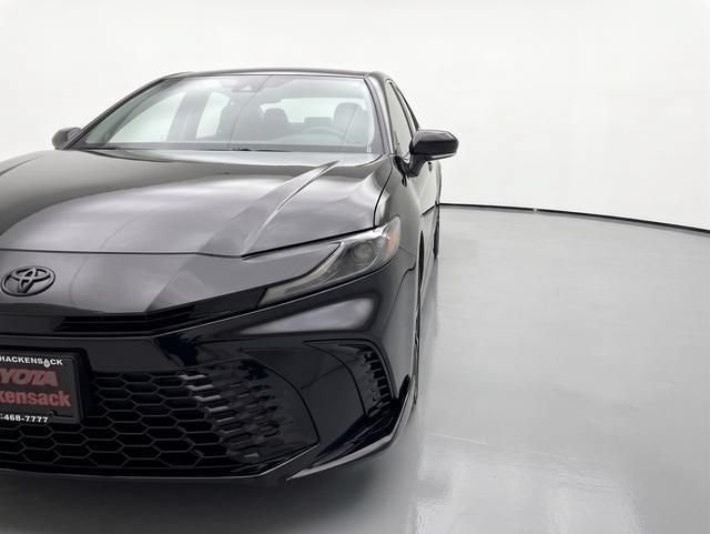 Used 2026 Toyota Camry Hybrid w/ Convenience Package FWD image 12