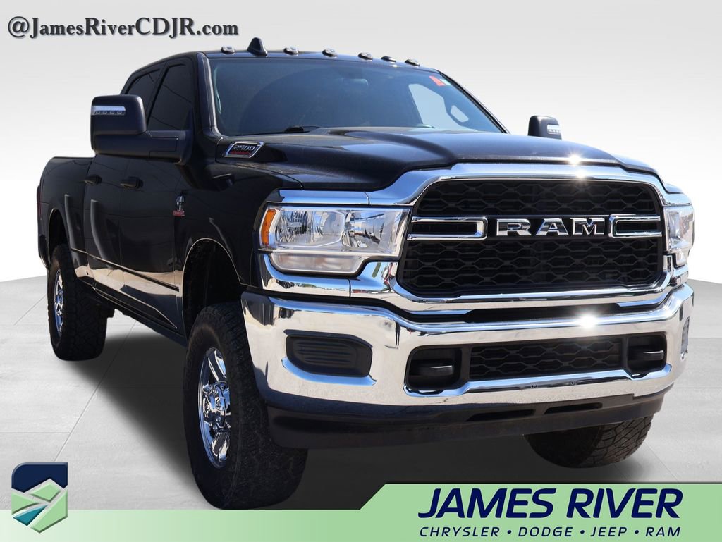 Used 2024 RAM 2500 Tradesman w/ Chrome Appearance Group image 6