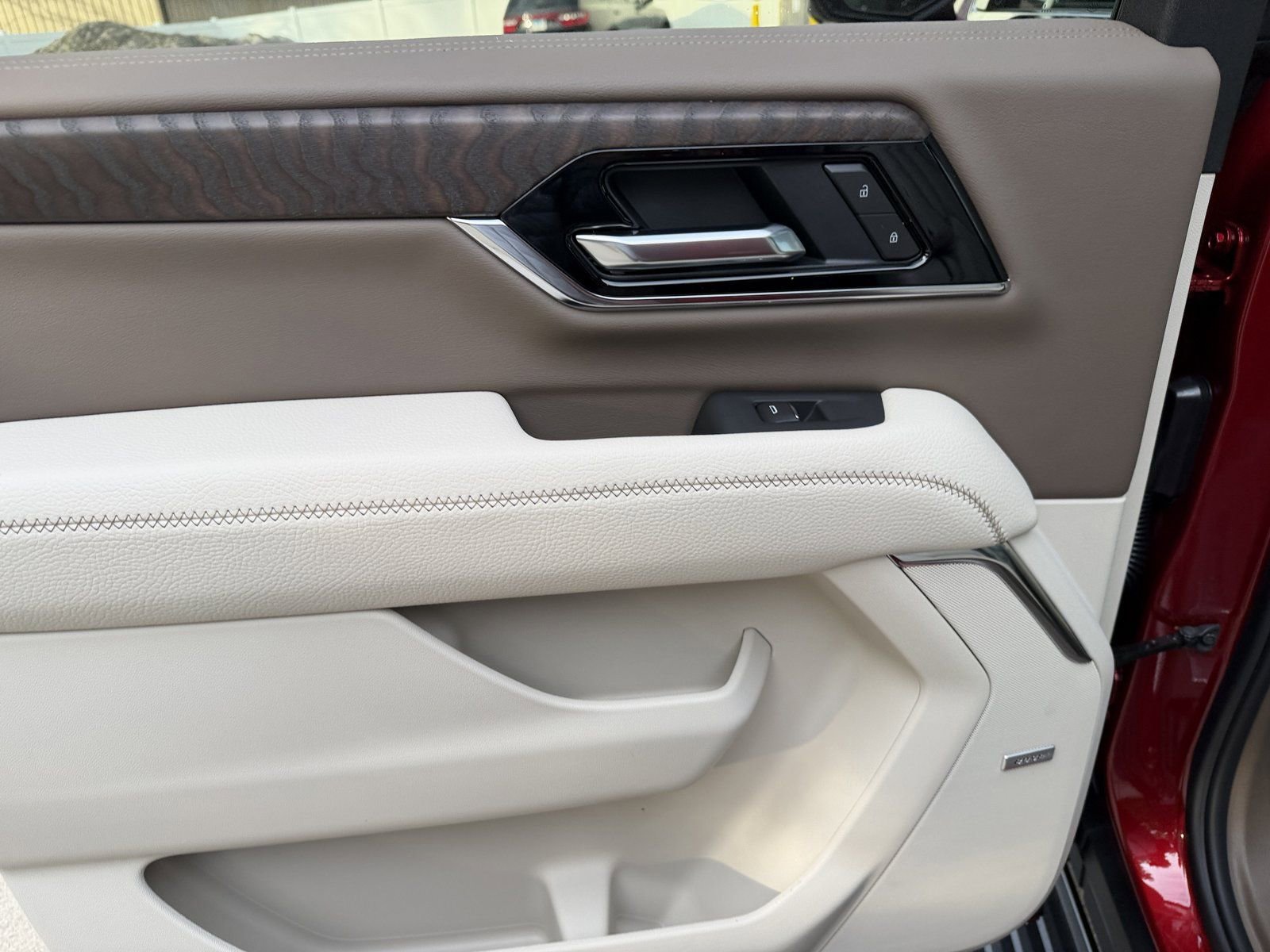 New 2026 GMC Yukon XL Denali w/ Sun & Power Step Package image 26