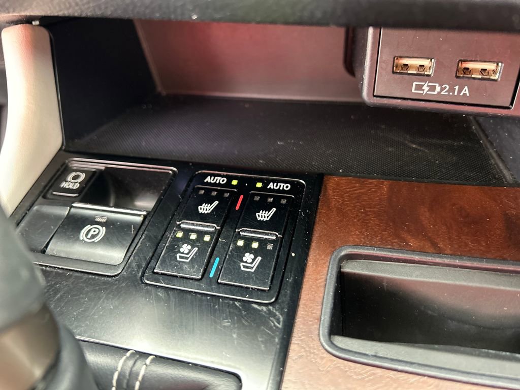 Used 2020 Lexus RX 350L FWD w/ Premium Package image 23