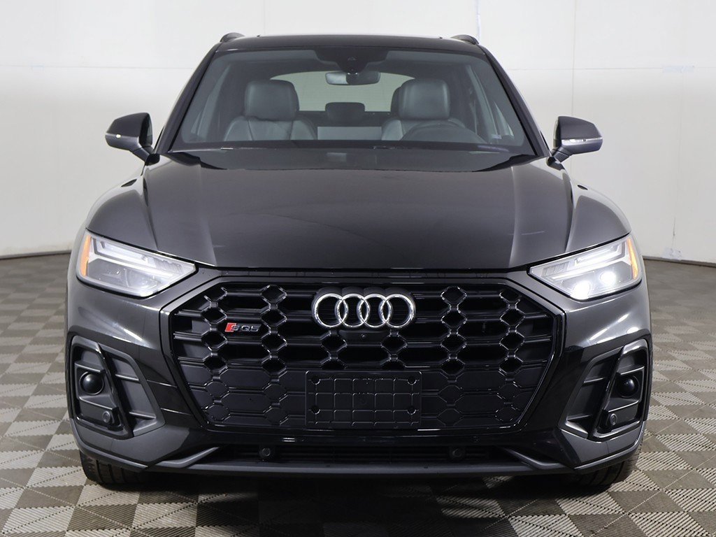 Used 2023 Audi SQ5 Premium Plus w/ Premium Plus Package image 12