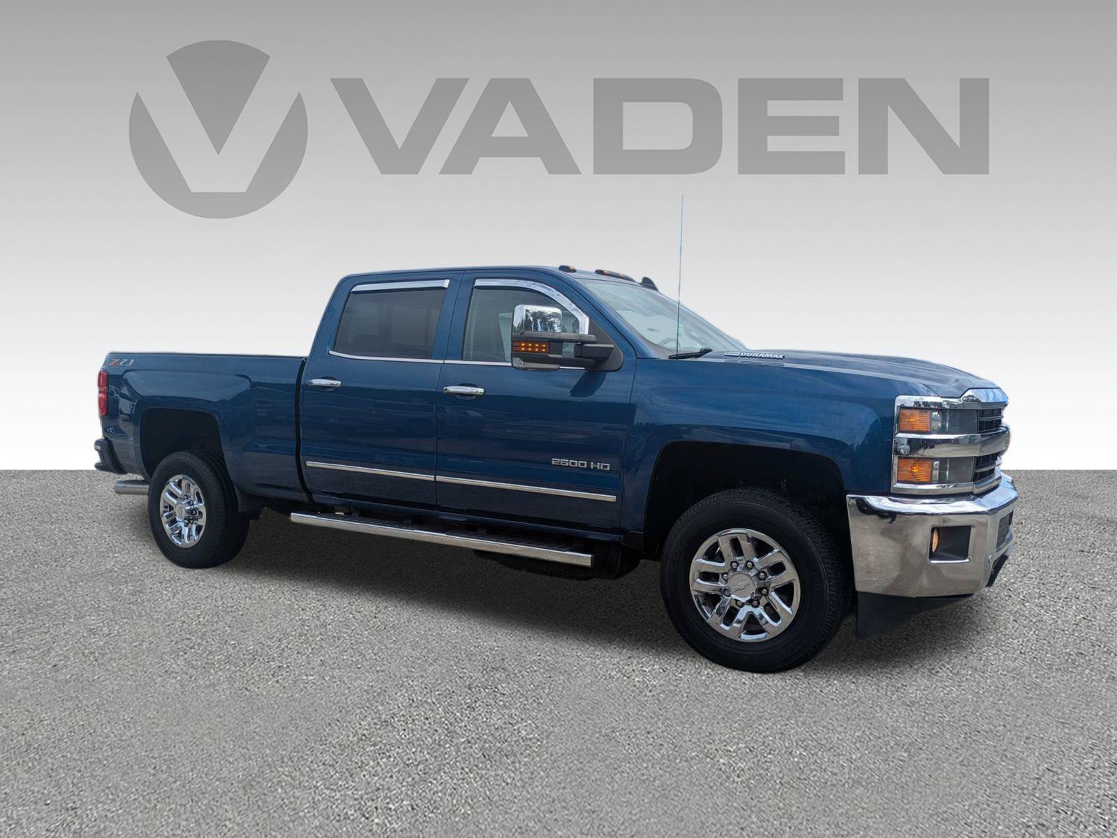 Used 2018 Chevrolet Silverado 2500 LTZ w/ Duramax Plus Package AWD/4WD image 3