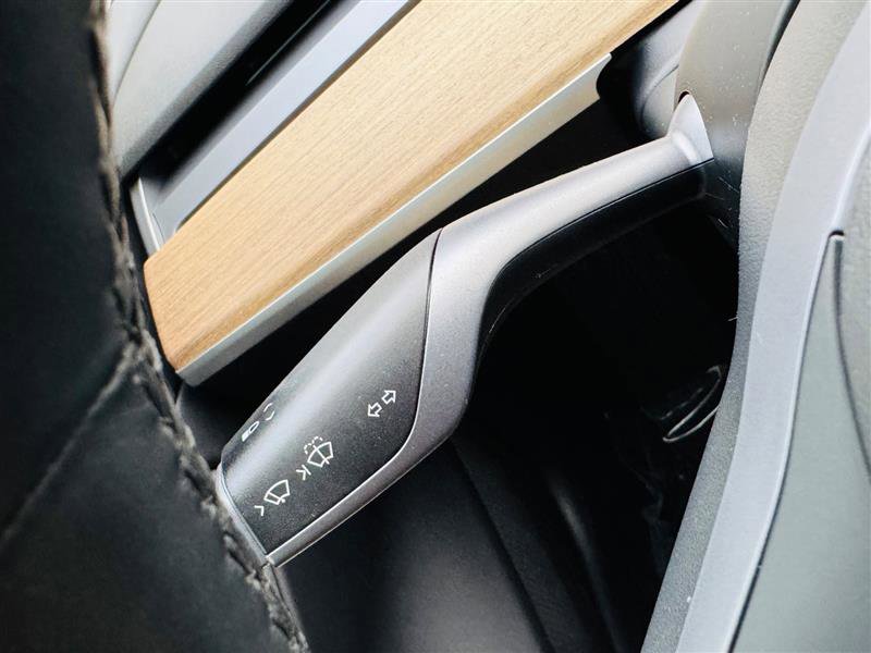 Used 2018 Tesla Model 3 image 36