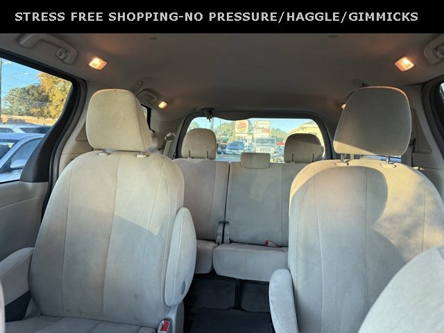 Used 2012 Toyota Sienna image 19