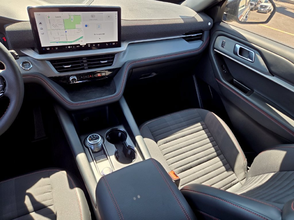 New 2026 Ford Explorer ST-Line w/ ST-Line Street Pack AWD/4WD image 14