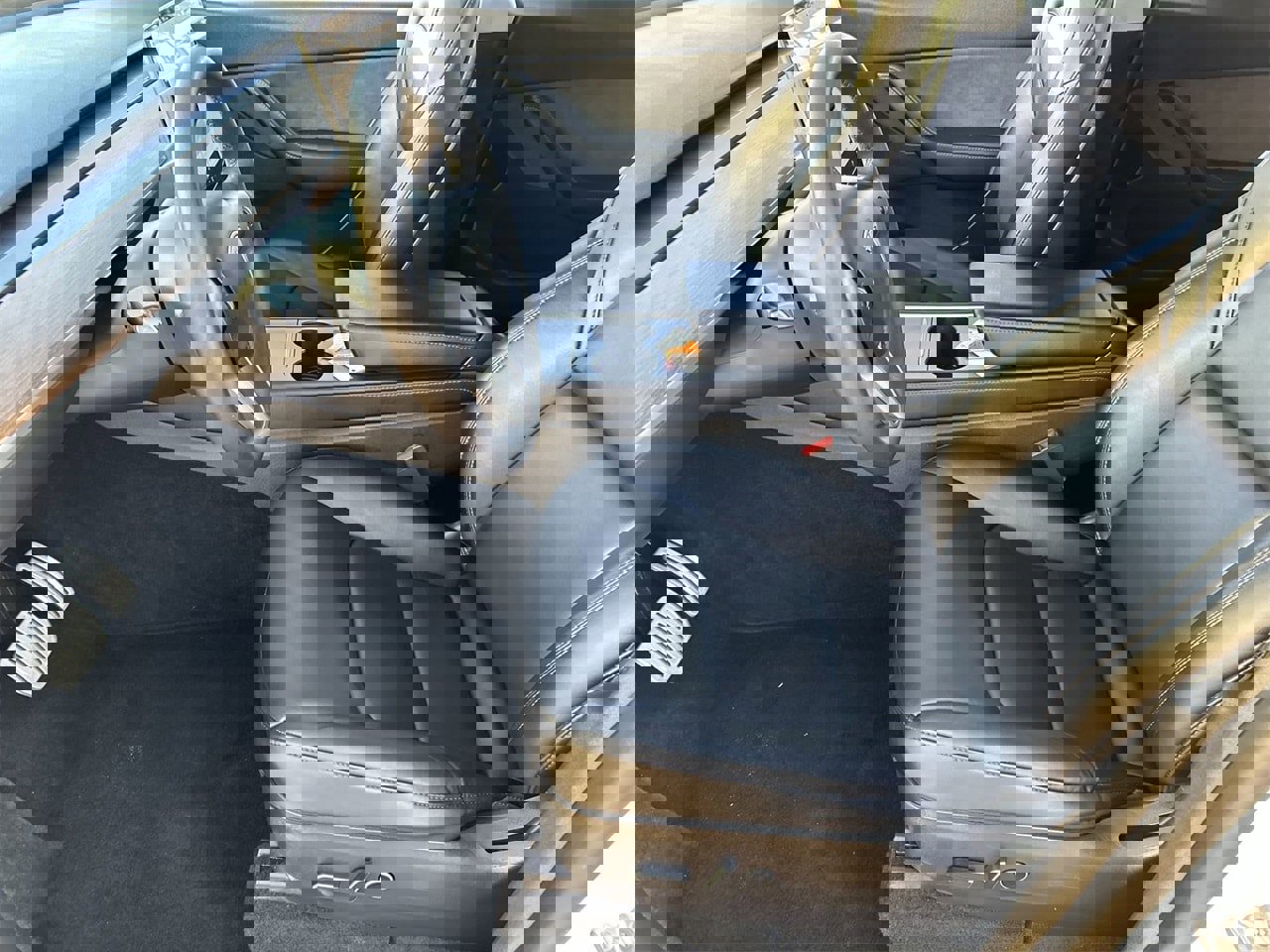 Used 2022 Tesla Model Y Performance image 15