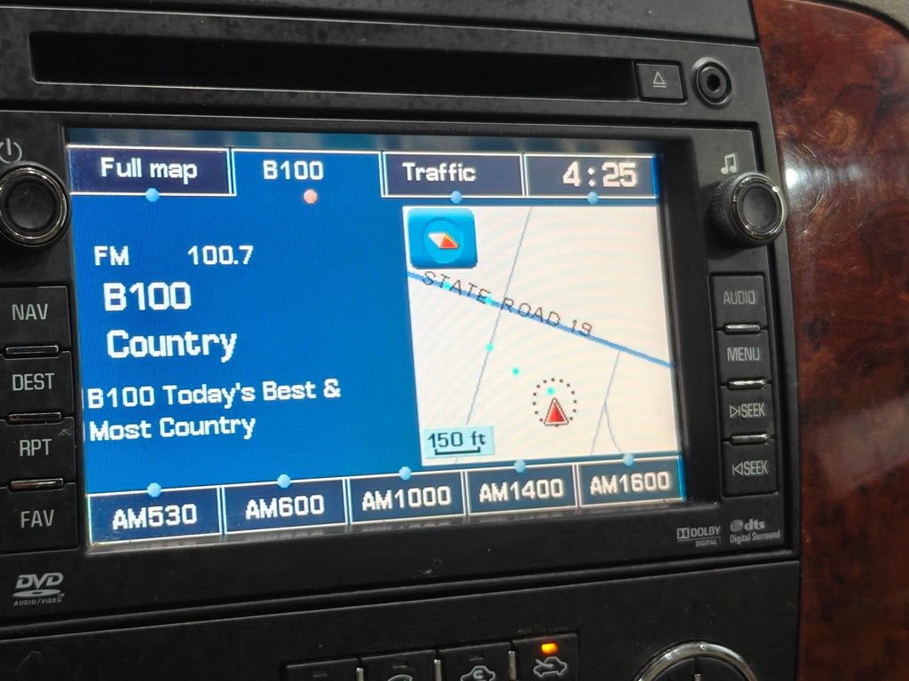 Used 2011 Chevrolet Avalanche LTZ AWD/4WD image 14