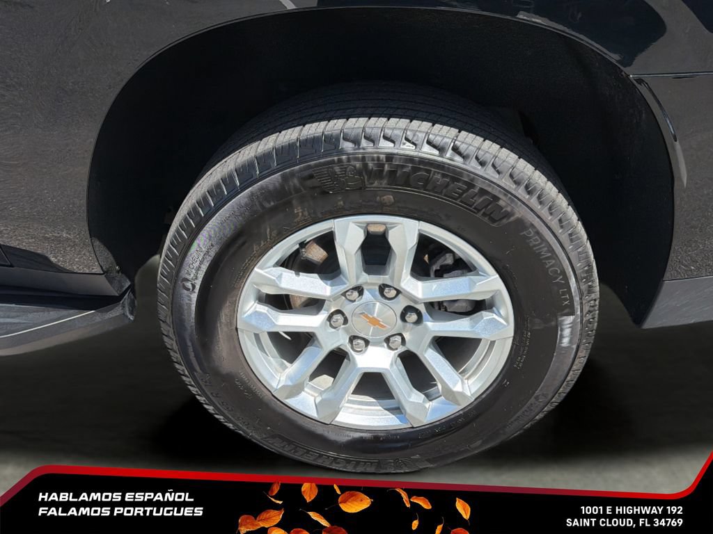 Certified 2026 Chevrolet Suburban LT w/ Comfort Package AWD/4WD image 14