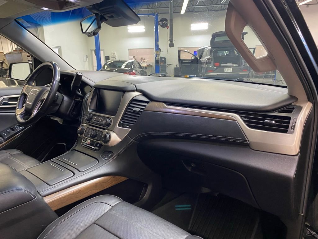 Used 2018 GMC Yukon XL Denali w/ Denali Ultimate Package image 18