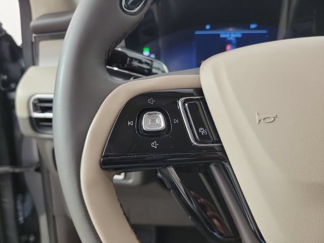 Used 2023 Lincoln Corsair FWD image 22