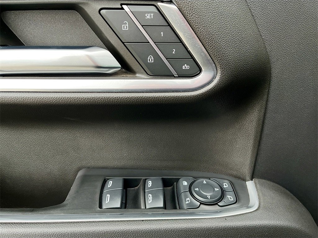 Used 2024 Chevrolet Silverado 1500 LTZ w/ LTZ Convenience Package II image 18