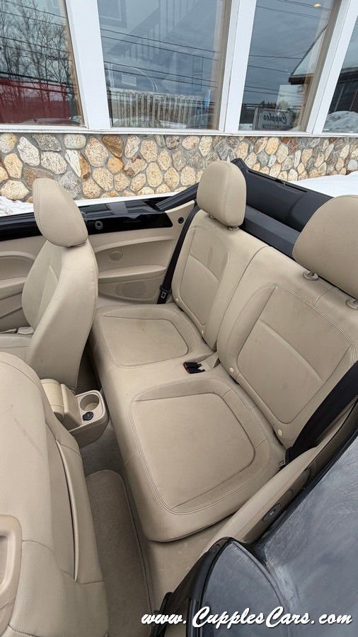 Used 2014 Volkswagen Beetle TDI image 30