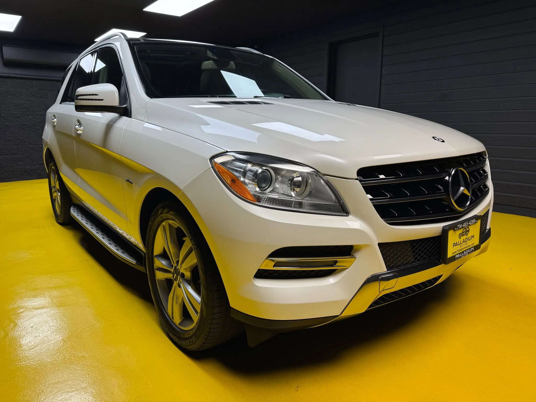Used 2012 Mercedes-Benz ML 350 BlueTEC 4MATIC image 3