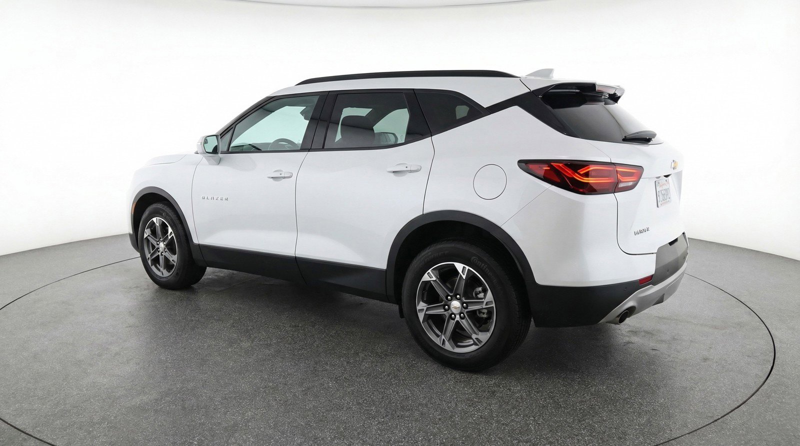 Used 2025 Chevrolet Blazer LT FWD image 6