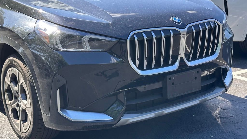 Used 2025 BMW X1 xDrive28i AWD/4WD image 2