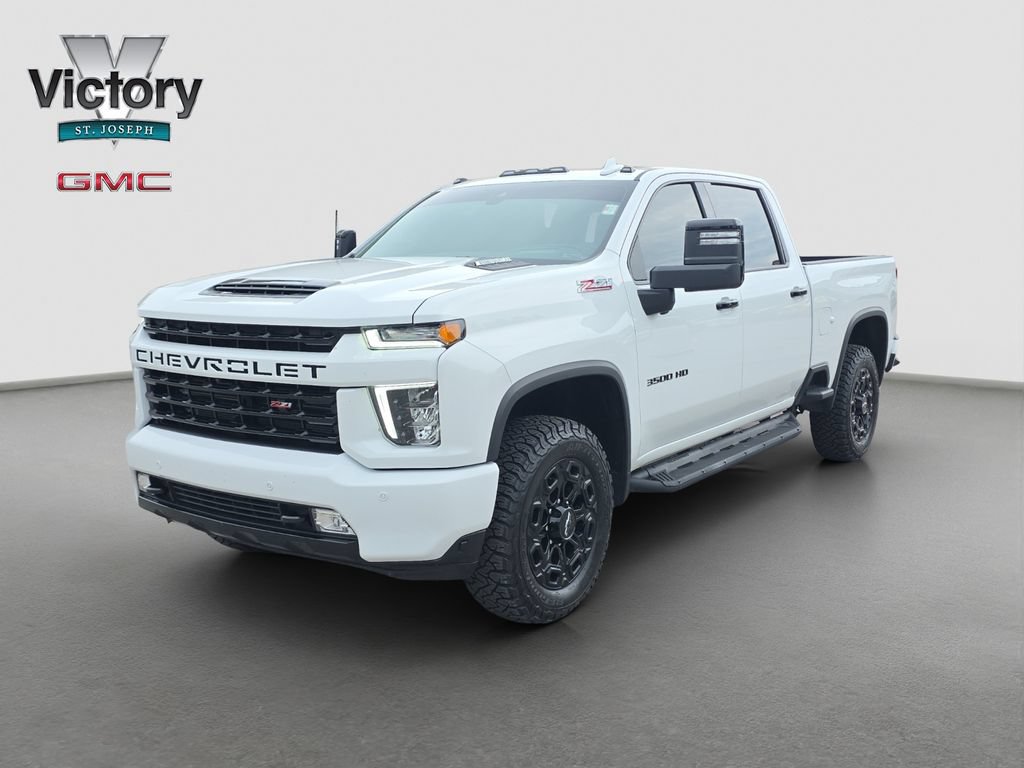Used 2022 Chevrolet Silverado 3500 LTZ w/ LTZ Plus Package AWD/4WD image 3