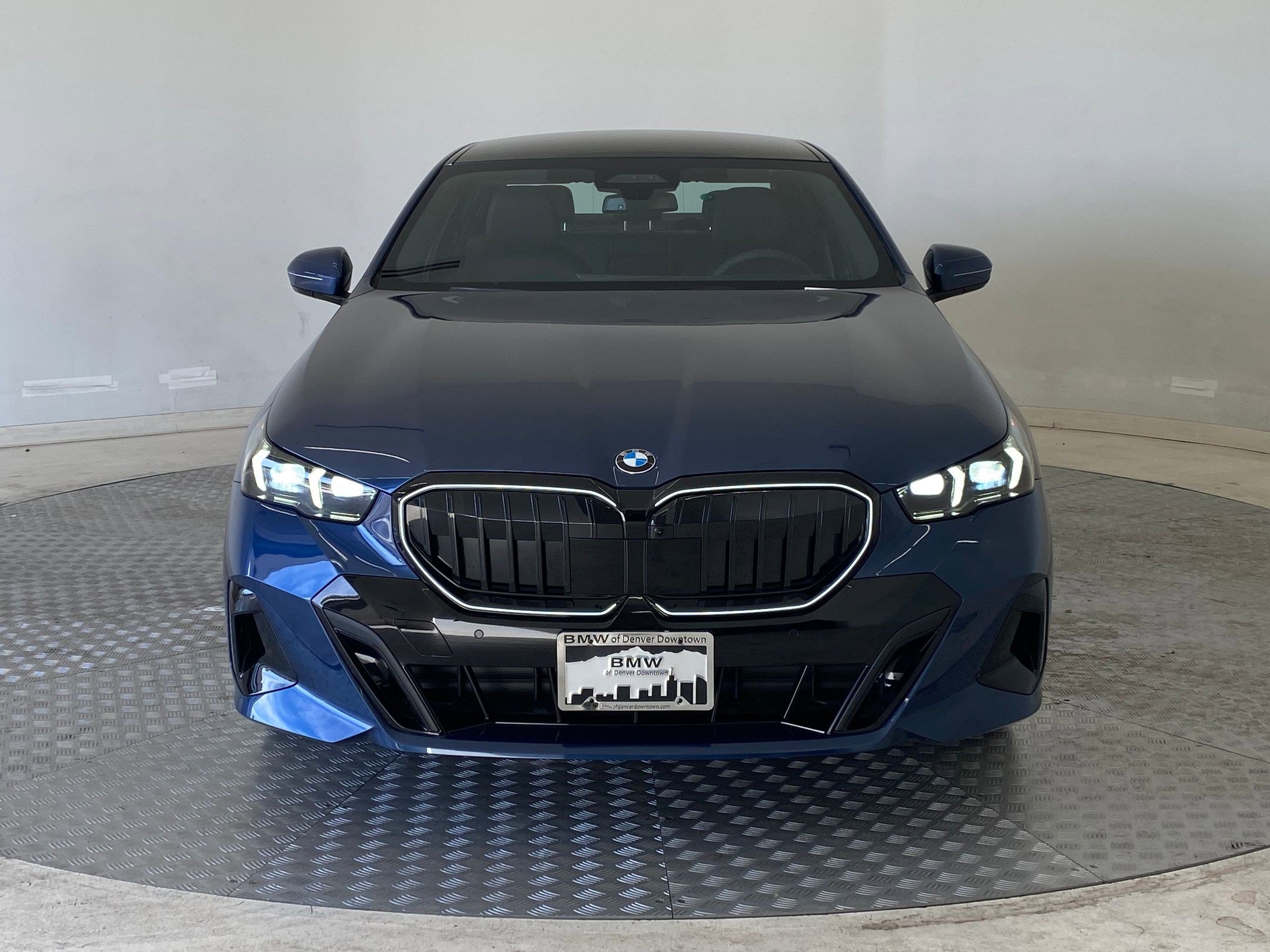 New 2026 BMW 540i xDrive w/ Executive Package image 5
