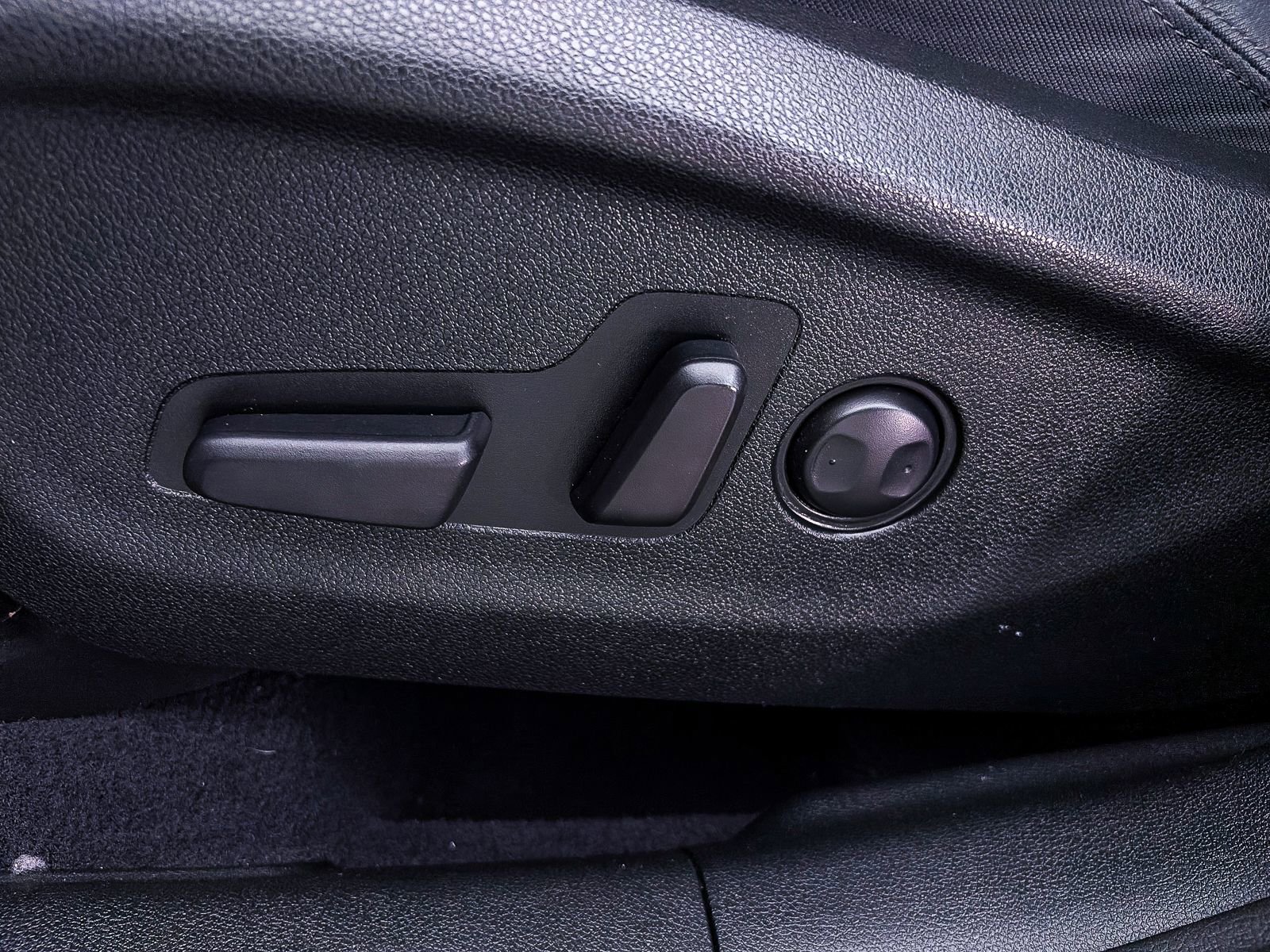Used 2019 Kia Sorento S FWD image 18