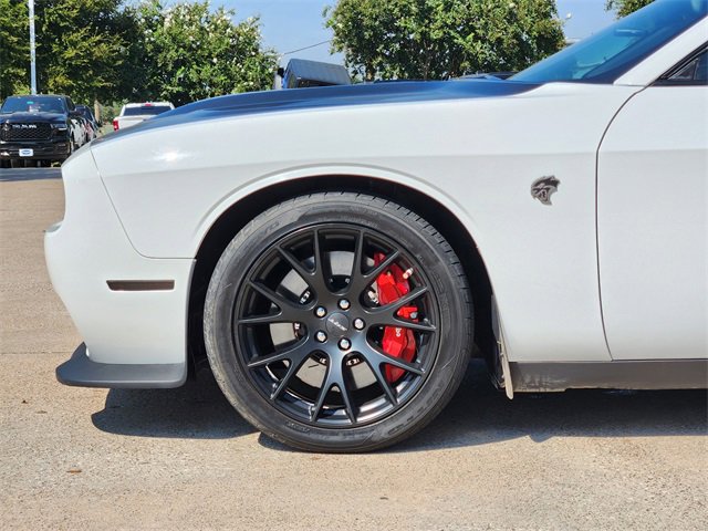 Used 2016 Dodge Challenger SRT Hellcat image 9