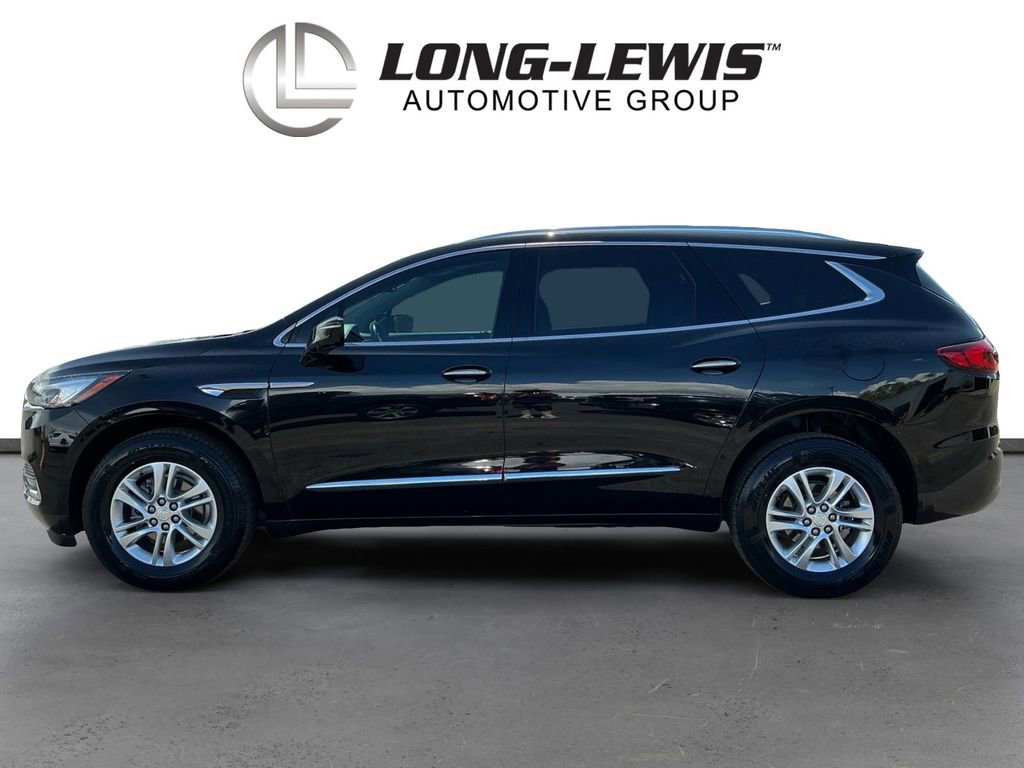 Used 2020 Buick Enclave Essence image 2
