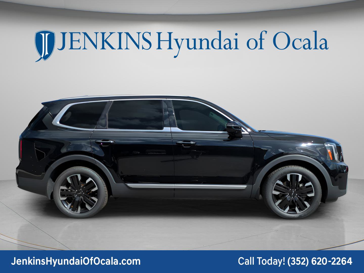 Used 2023 Kia Telluride SX image 2