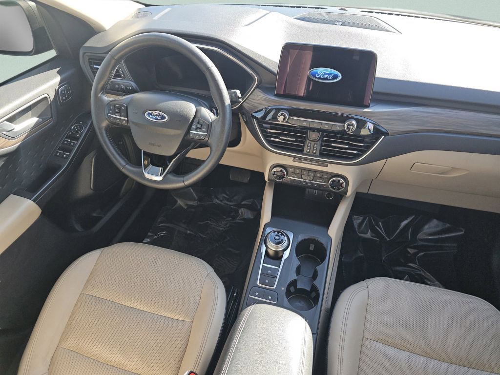 Used 2020 Ford Escape Titanium image 27
