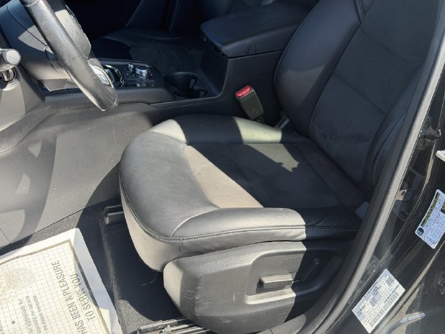 Used 2018 MAZDA CX-5 Touring w/ Preferred Equipment Package FWD image 13