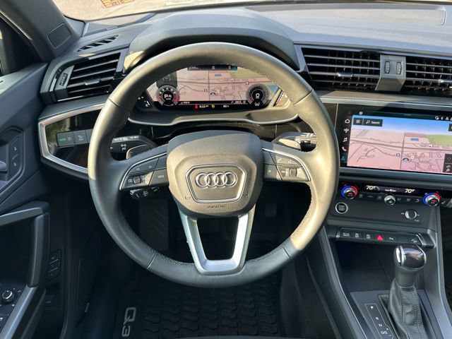 Used 2022 Audi Q3 2.0T Premium Plus w/ Premium Plus Package AWD/4WD image 18