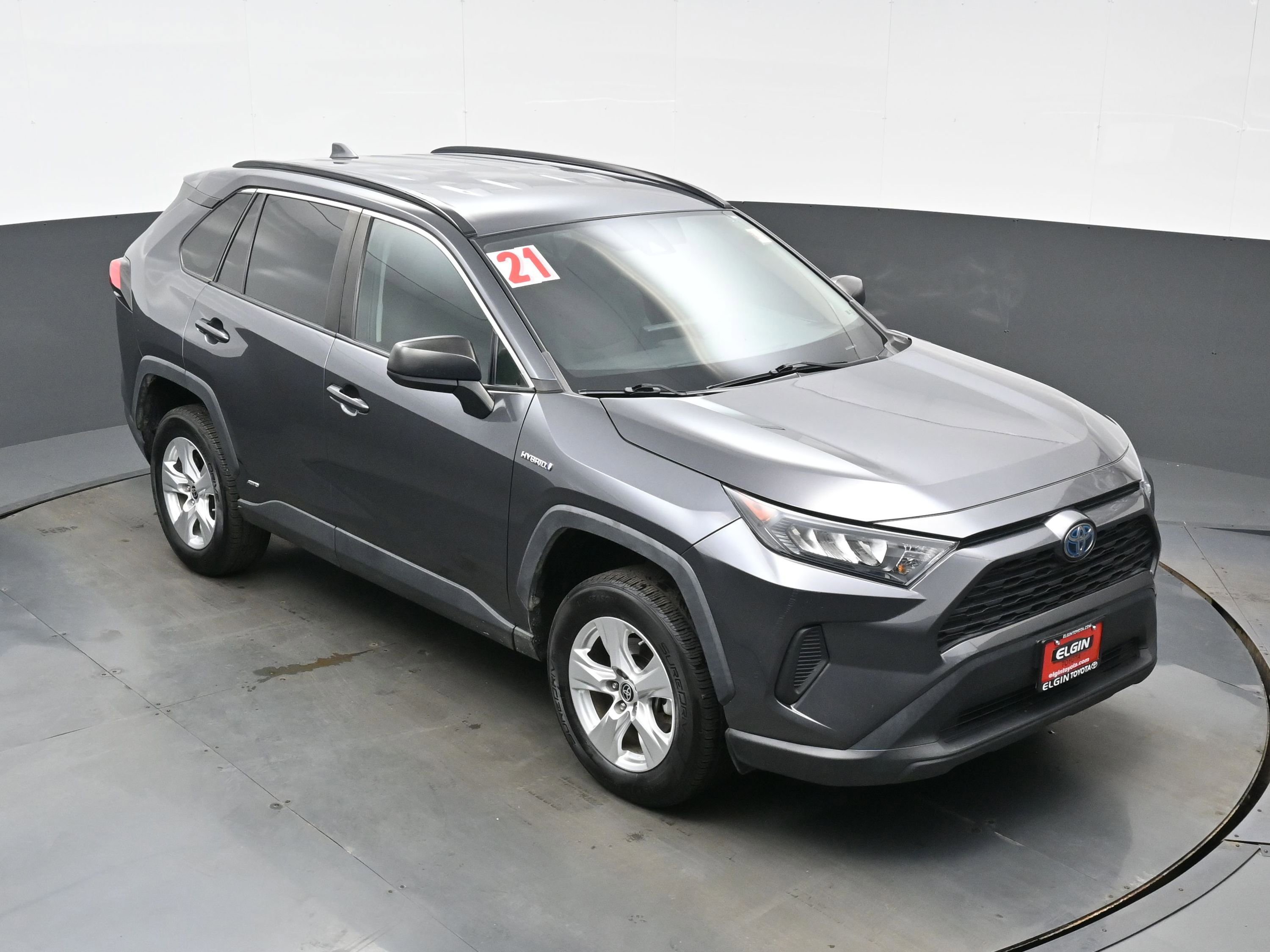 Used 2021 Toyota RAV4 LE AWD/4WD image 32