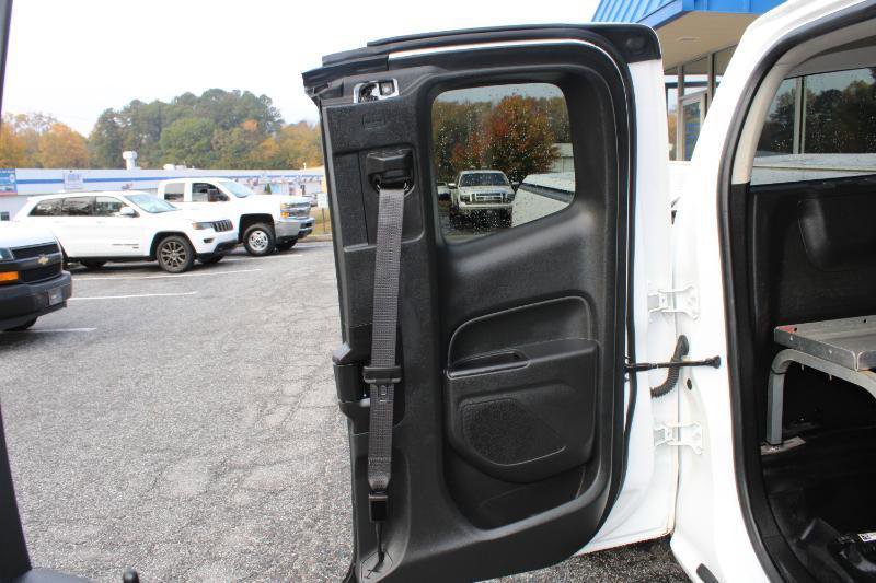 Used 2022 Chevrolet Colorado LT w/ Fleet Safety Package RWD image 15